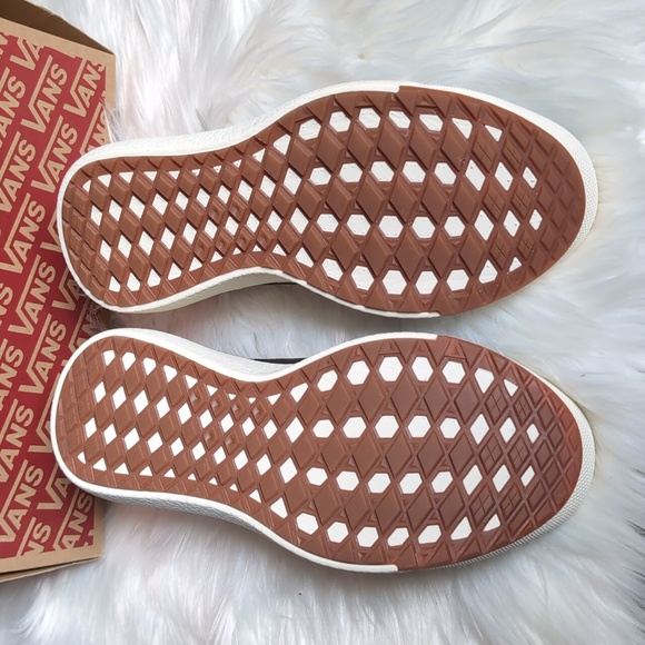 Vans X UltraRange Exo - Picture 7 of 8